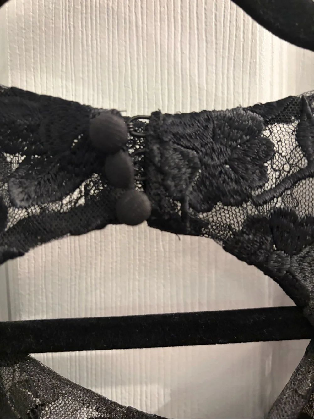 Rosa Clará Black Floral Lace Gown - Sleeveless Halter Neck Formal Dress Size 12 - Picture 6 of 16